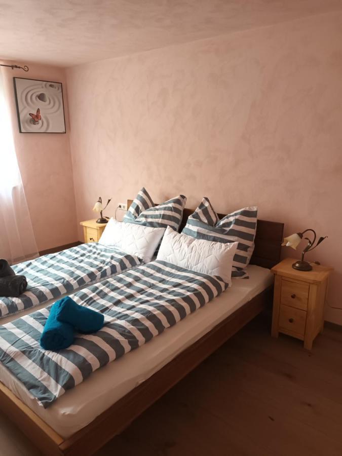 Musik Und Theater Gasthof Roessle - Rooms For Angels Burladingen Zewnętrze zdjęcie