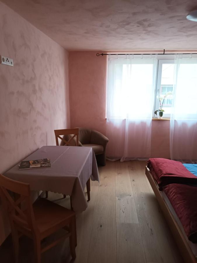 Musik Und Theater Gasthof Roessle - Rooms For Angels Burladingen Zewnętrze zdjęcie